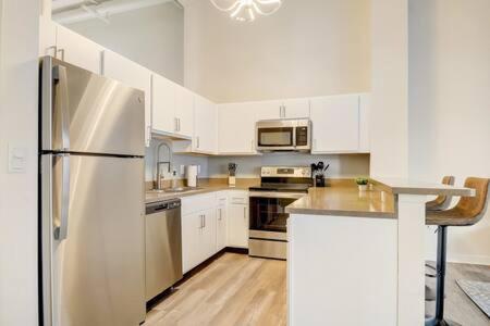 Cozysuites - 1Br With Direct Skybridge Access #1 Indianapolis Exteriör bild